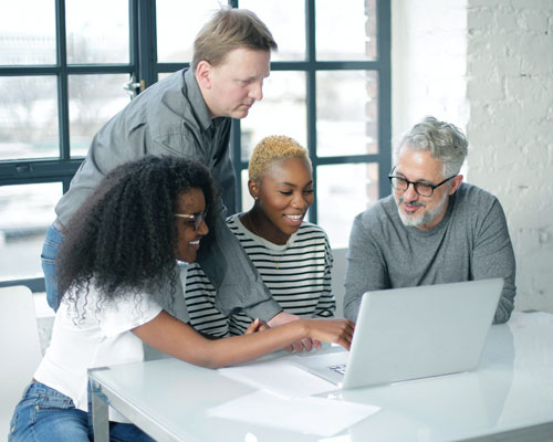 What Does a Real Estate Agent Do?